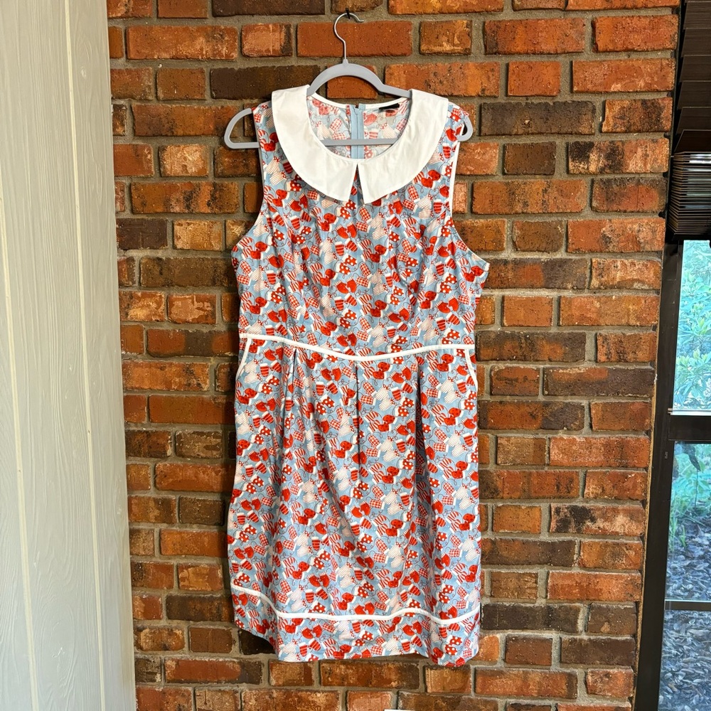 Retrolicious Red and Light Blue Floral Midi Dress with White Collar